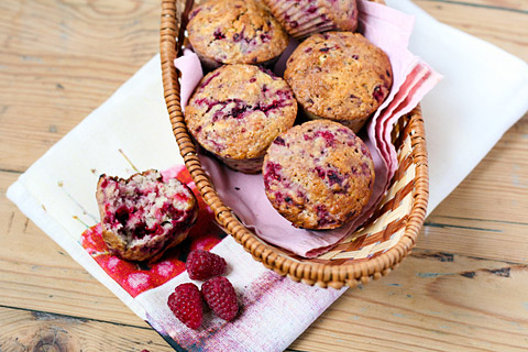 raspberry-muffins-dt