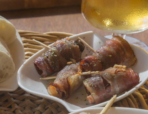 bacon-wrapped-dates-dt