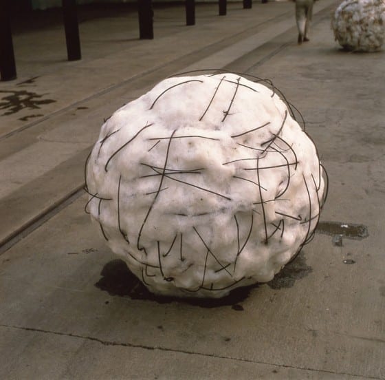 Andy Goldsworthy, Snowballs in Summer/Glasgow/Dogwood, 1988-89