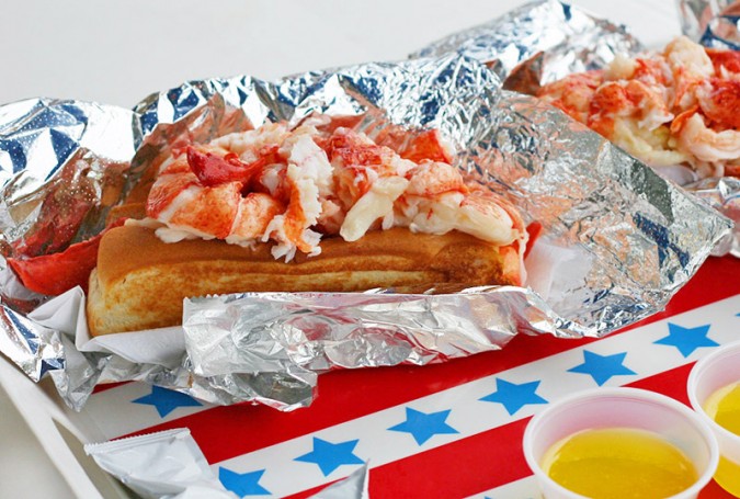 reds lobster roll