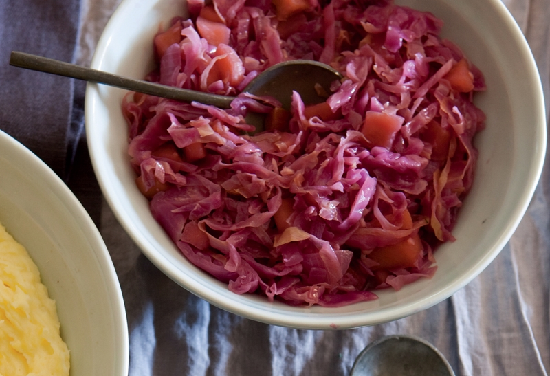 braised-red-cabbage