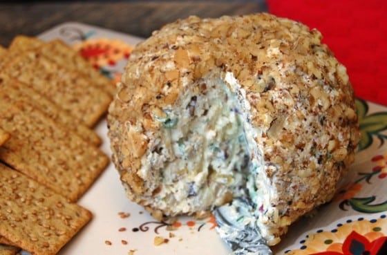 Easy Pineapple Cheese Ball Appetizer 