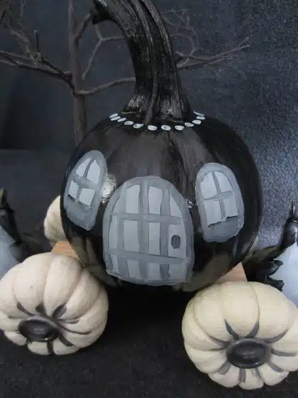 Pumpkin coach without stairs