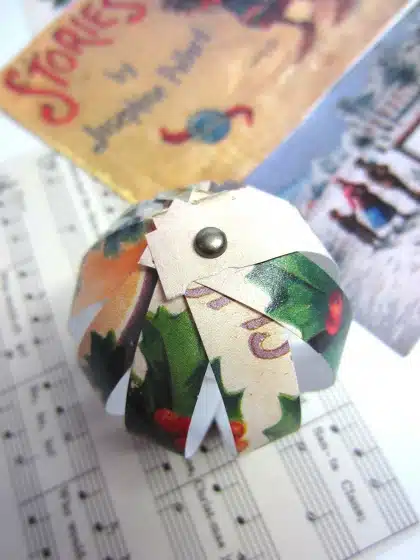 Completed ornament. Attach a ribbon and hang it on the tree.