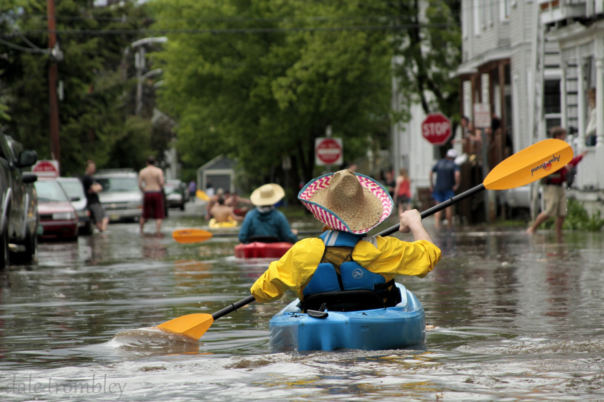 Kayaker-Greene-Street-Tuesday-after-heavy-rain-fall-05-22-13-4172