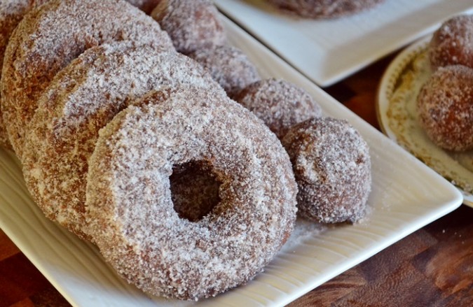 apple cider donuts