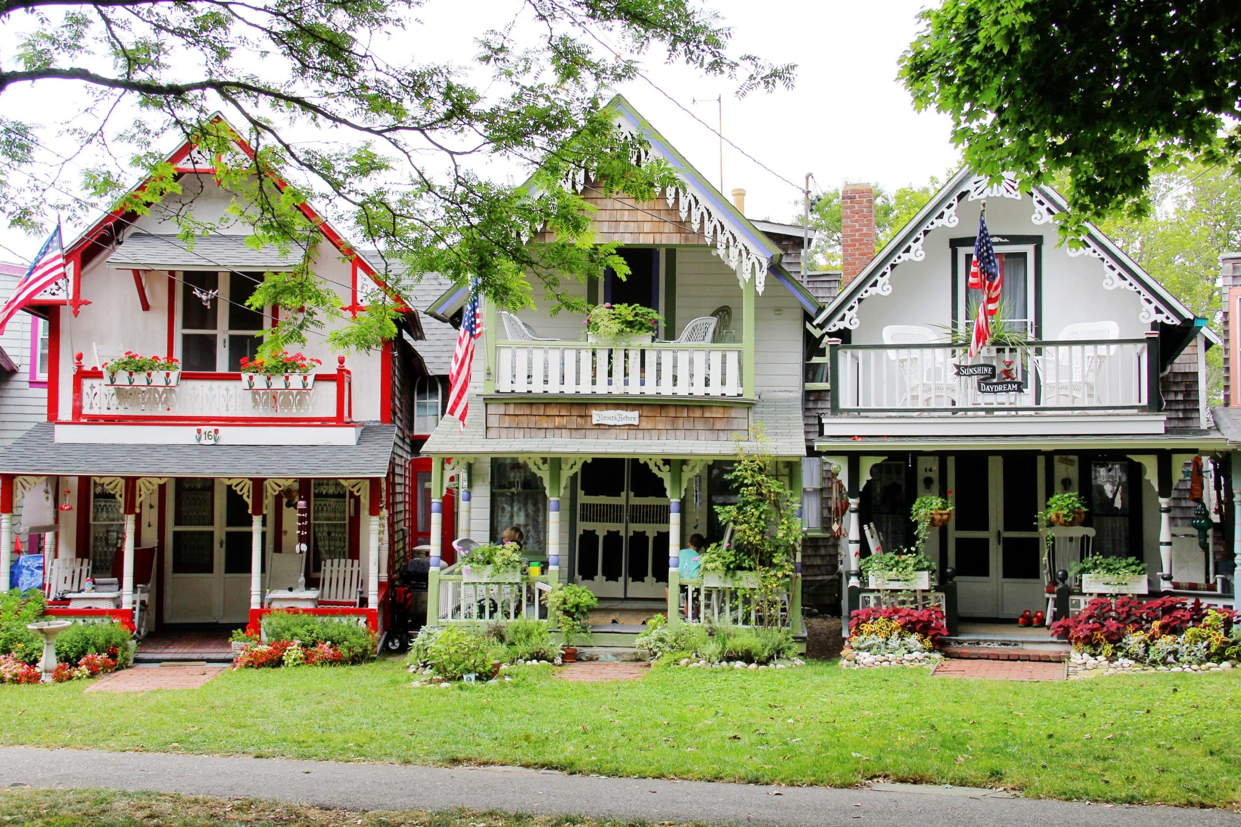 Gingerbread Cottages At Oak Bluffs Campground New England   MV Campground 3 Houses Scaled 