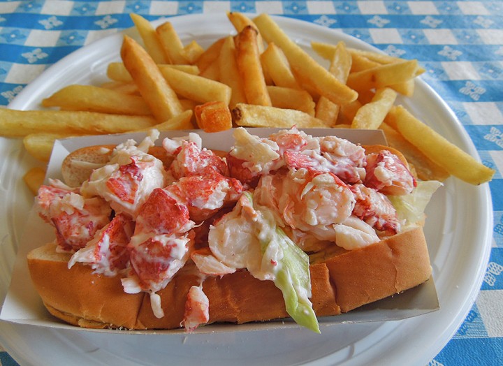 The Best Lobster Rolls in New England