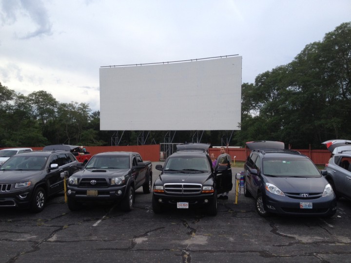 Back in or nose forward? These are the important questions any drive-in visitor must ponder.