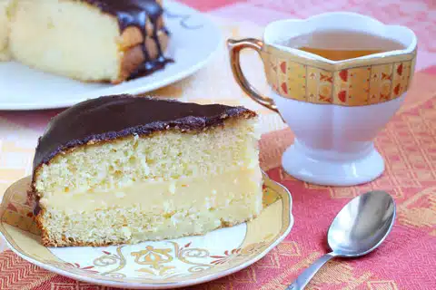 Boston cream pie