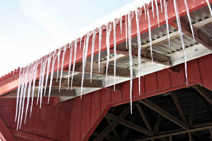 barn icicles