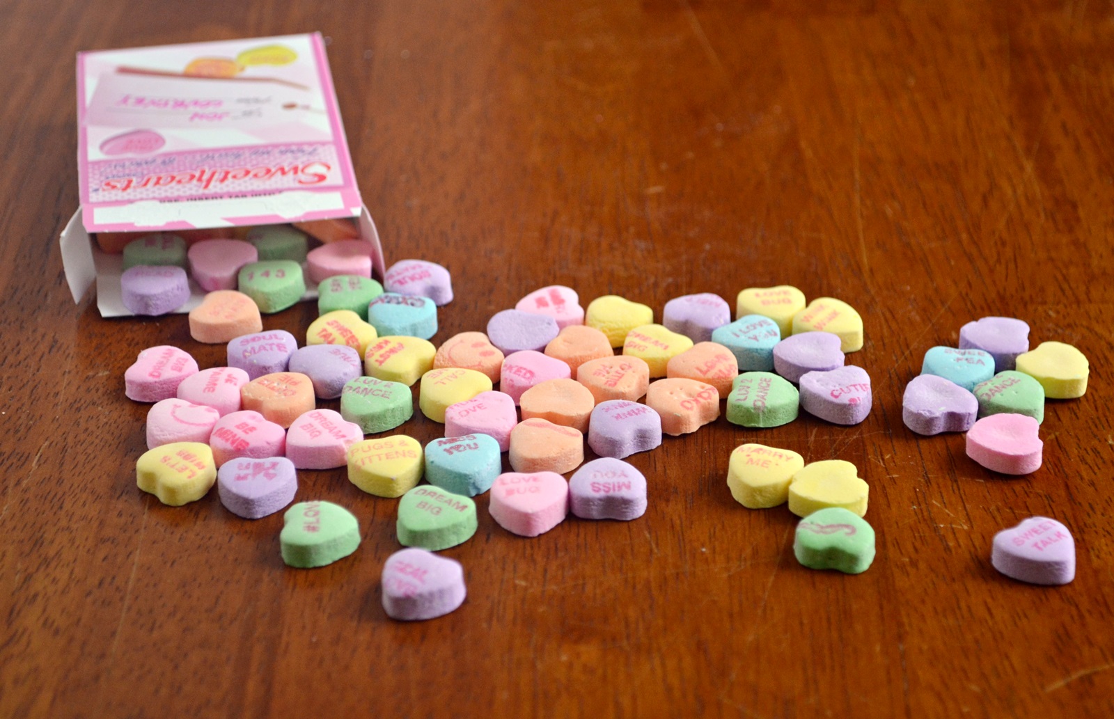 Necco Sweethearts Conversation Hearts A Valentines Day Candy Favorite New England Today 