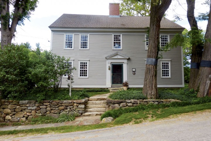 The elm tree in front of the three-story Gregg–Montgomery House is about 200 years old.