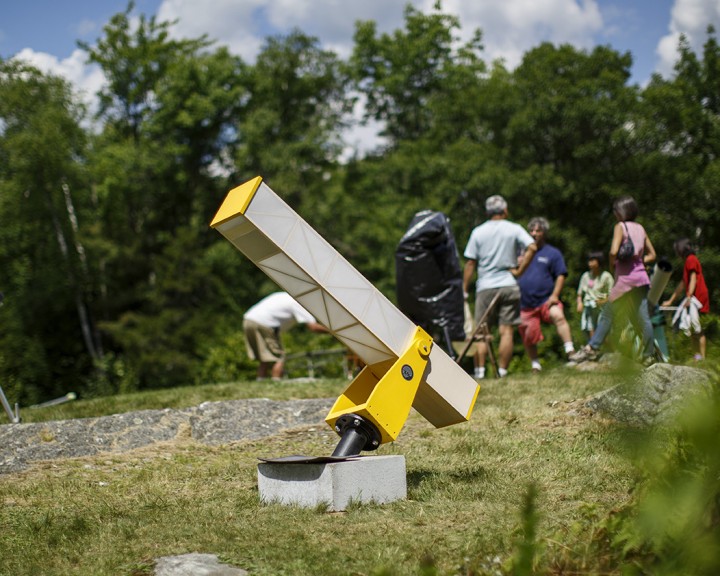 Constructed by Mark Daley of New Ipswich, New Hampshire. In building his telescope, Mark used rib and skin construction, similar to that used for model airplanes, to achieve a rigid and lightweight tube. “You might think this is very portable scope,” says Ken Slater, Stellafane’s Vice President and Webmaster, “until you look at the chunk of concrete for the base!”