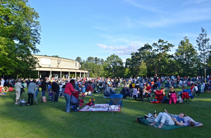 Tanglewood Crowd Couple