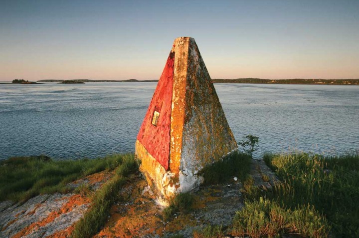 On a cliff overlooking the Western Passage of Passamaquoddy Bay, this marker indicates the U.S./Canada border. In the background across the water is Campobello Island (New Brunswick).