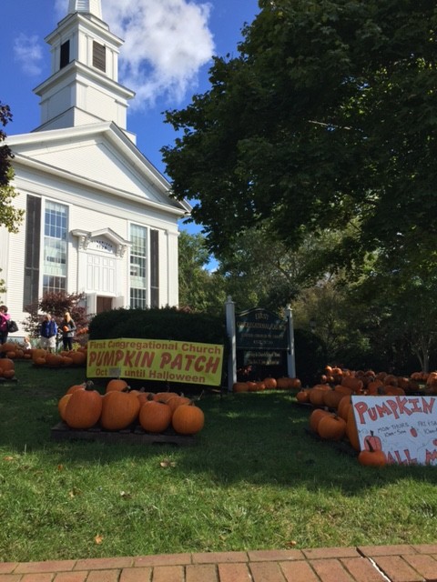 In fall, the First Congregational Church hosts an annual pumpkin sale.