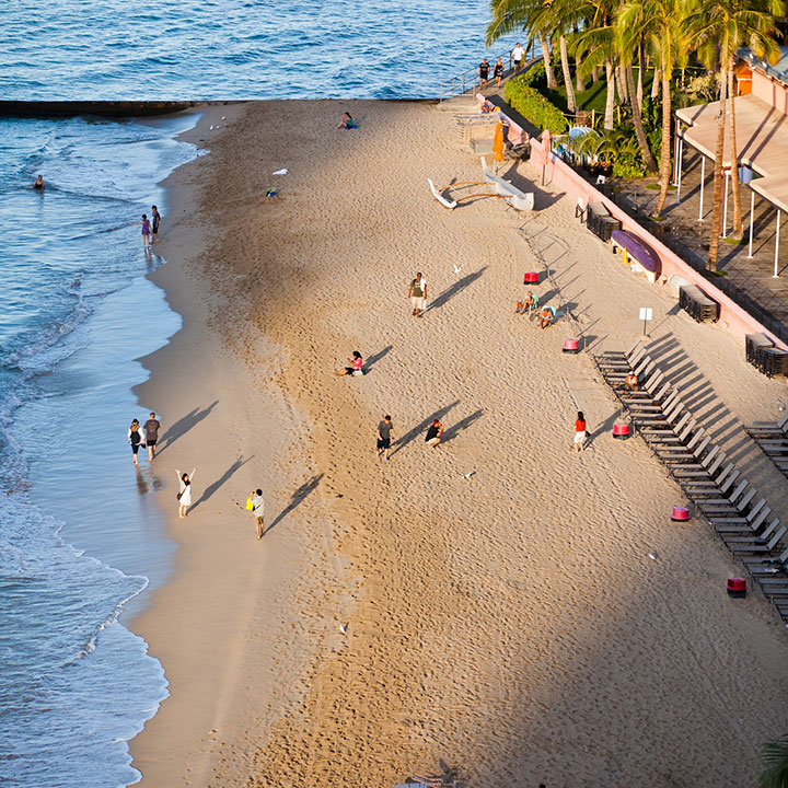 Oahu’s famed Waikiki Beach.