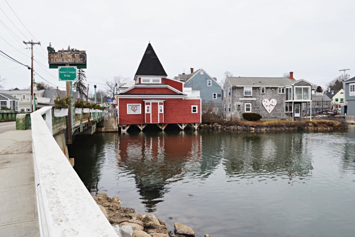 Kennebunkport, Maine in Winter | Paint the Town Red