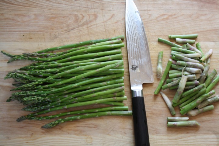 Once trimmed, your asparagus bunch will weigh 12 to 14 ounces or so.