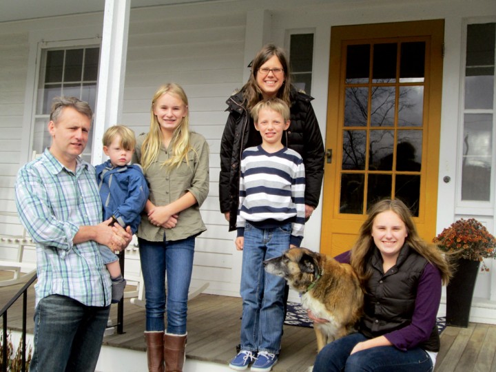Owners Ben Szalewicz and his wife, Kelly, with their children (Evan, 3; Clara, 12; Jacob, 8; and Emma, 15, with Lady)