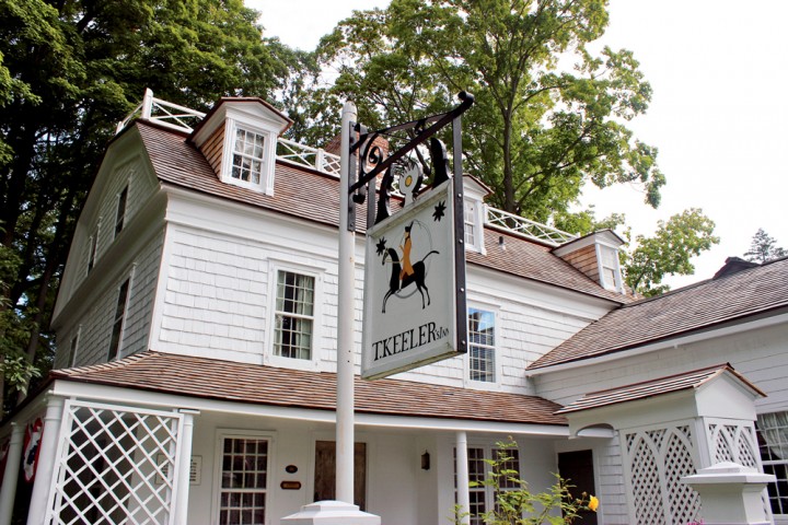 The property dates from 1713 and became an inn in 1772.