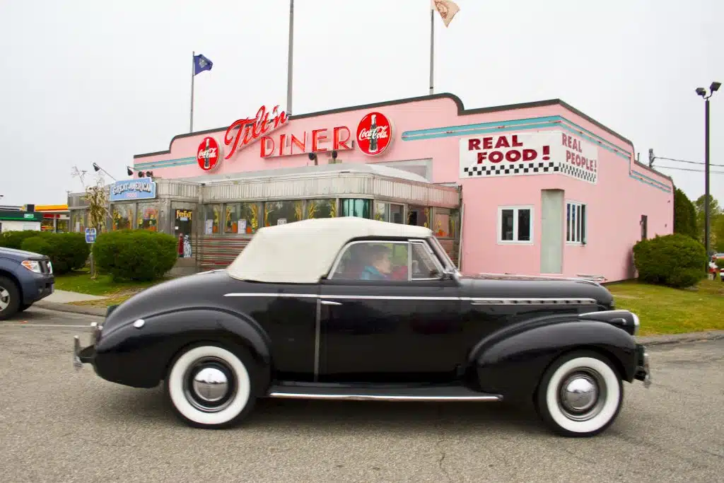 Tilt'n Diner - New Hampshire Pink Diner Barbie Would Love