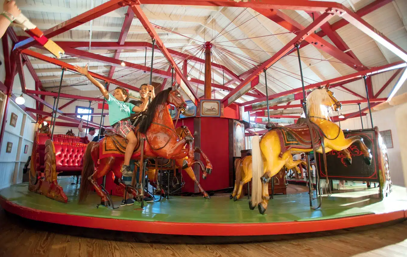 Best 5 Antique Carousels in New England
