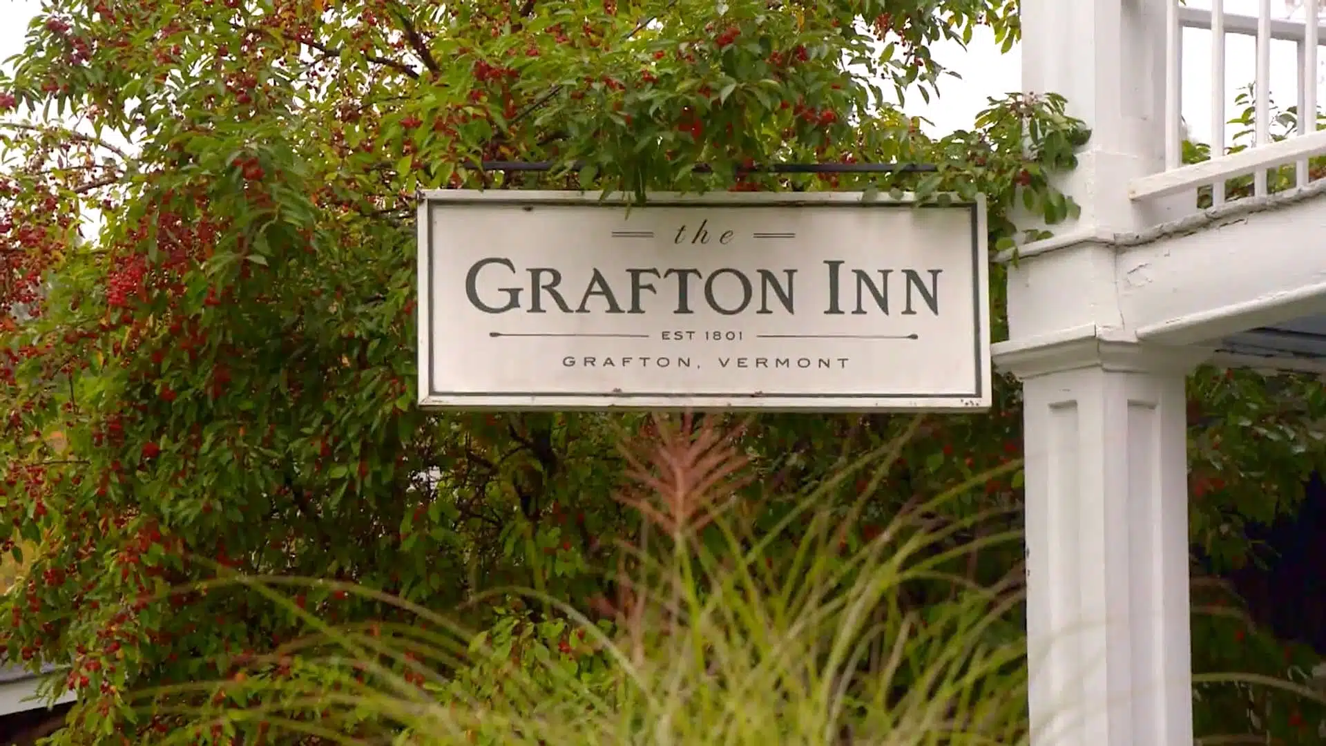 Grafton Inn sign.