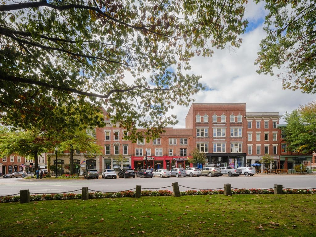 best time to visit new england for fall colors