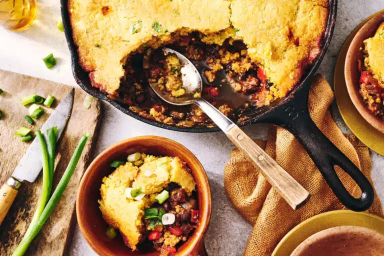 Cornbread & Chili Skillet Pie