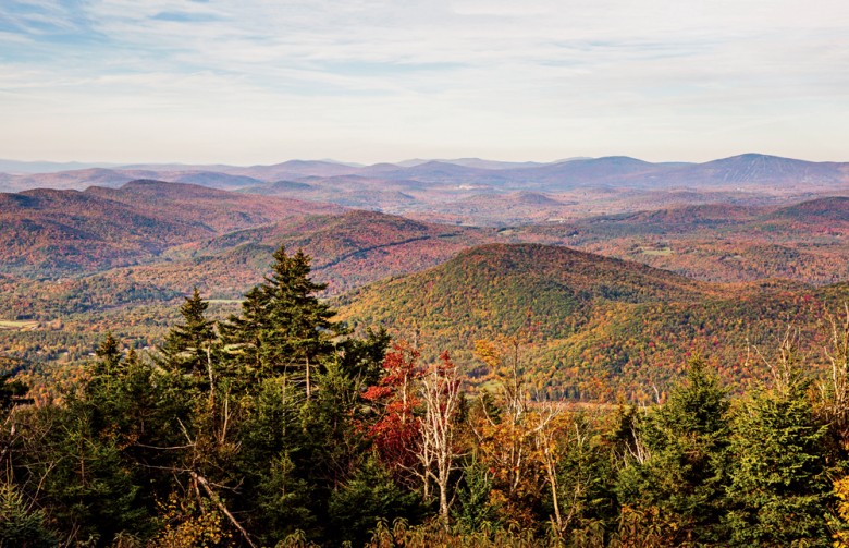  Autumn Along the Connecticut River