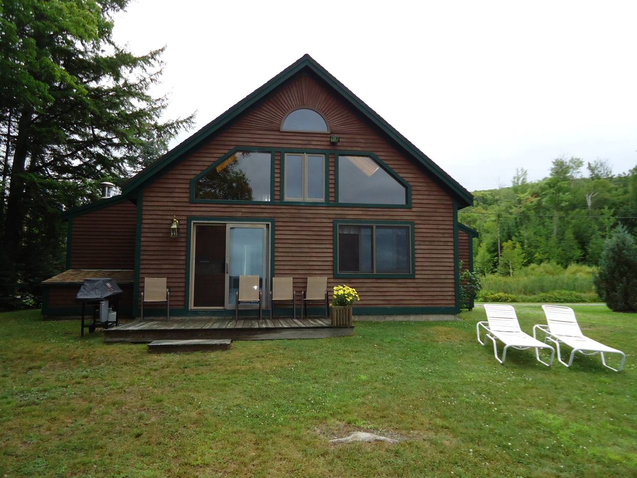 10 Moosehead Lake Cabins You Can Rent | Maine Getaways ...