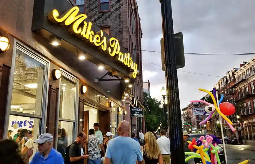 Where to Find the Best Cannoli in Boston