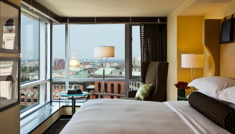 The gold dome of the statehouse seen from the Nine Zero. | Boston Hotels with a View