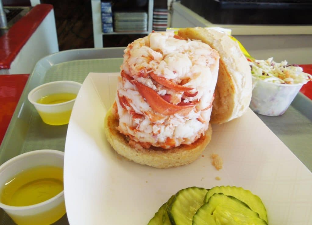 Connecticut Lobster Roll Roundup