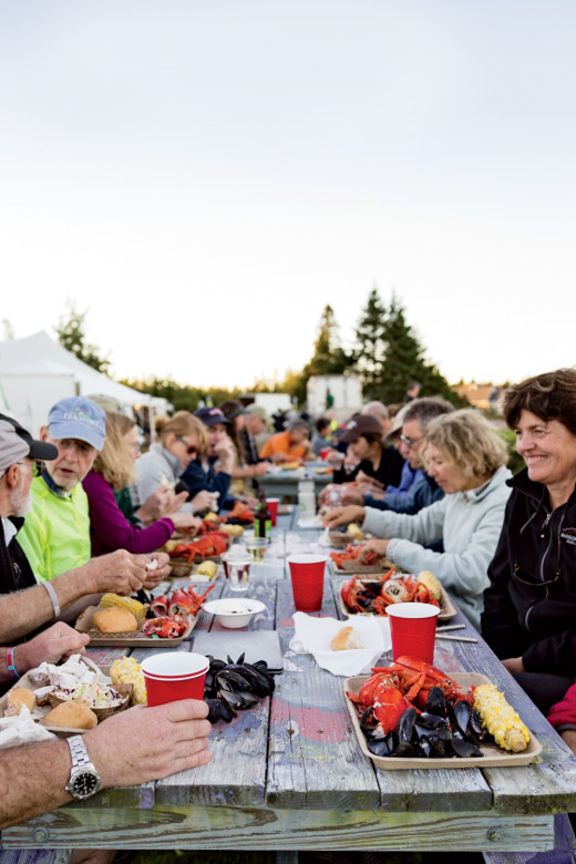 An old-fashioned clambake offers fortification after a long day’s ride.