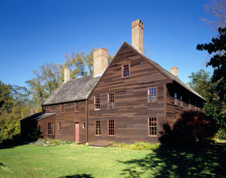 HistoricNewEnglandCoffinHouse