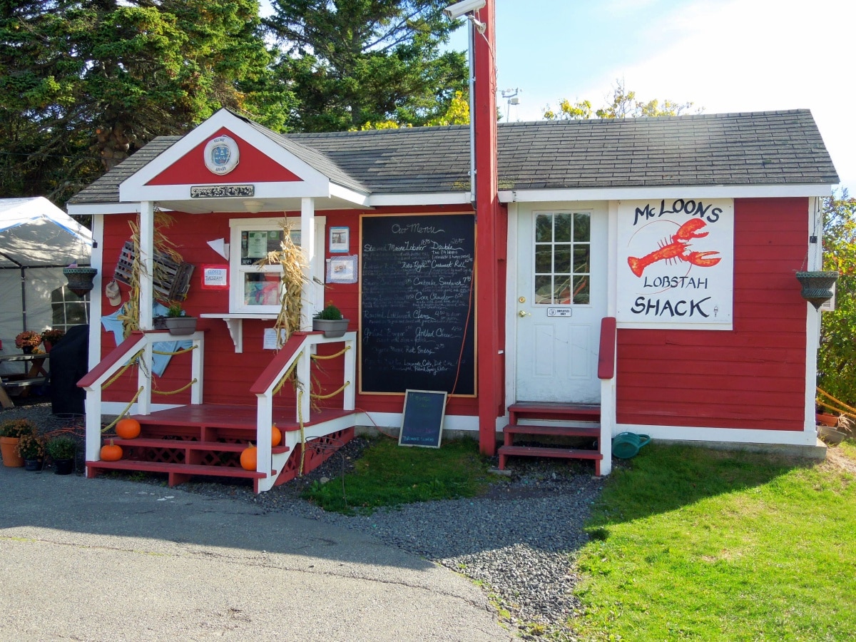 15 Best New England Lobster Shacks - New England Today