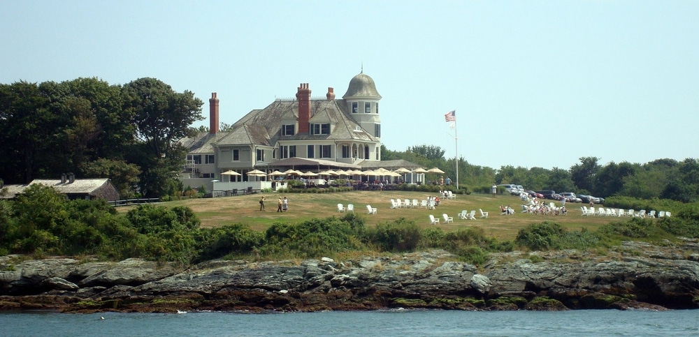 Newport-RI-Hotels-on-the-Beach