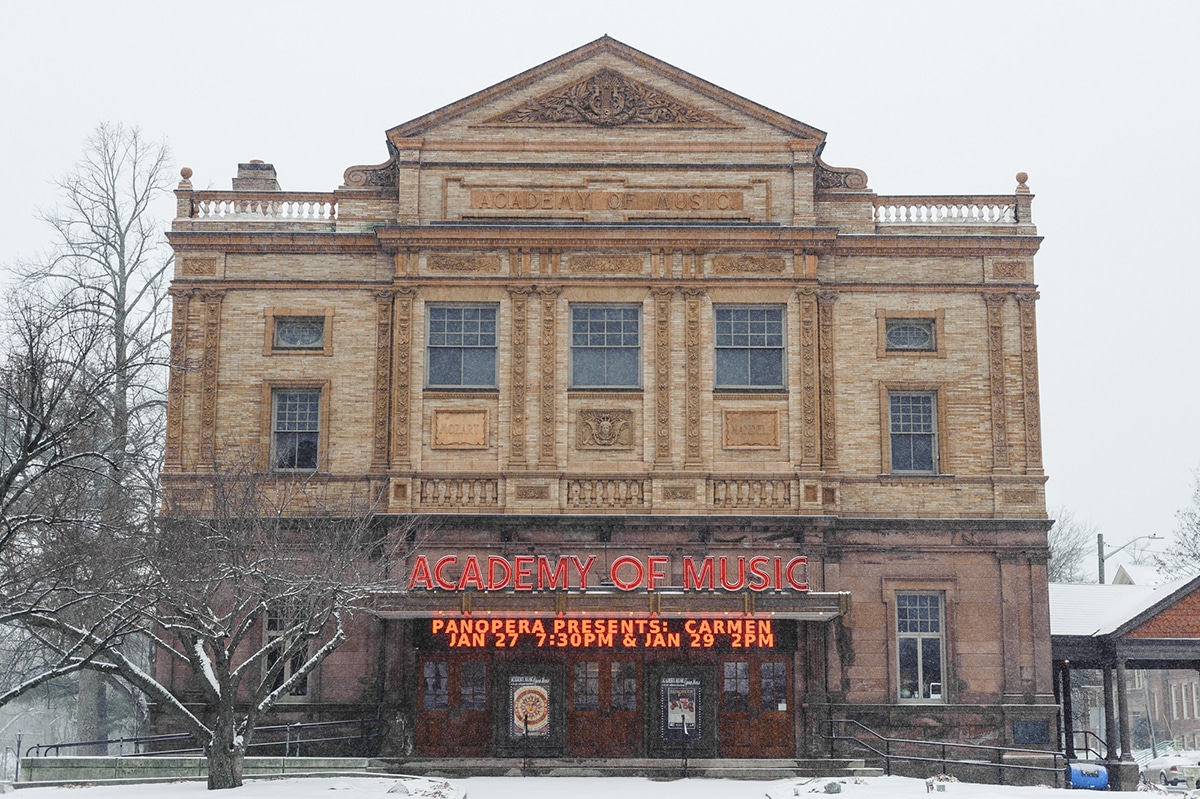 The Academy of Music hosts live theater and film. In the early 20th century the theater hosted the likes of illusionist Harry Houdini and film star Mae West and today continues to thrive as an important arts venue in town including hosting First Night Northampton. 
