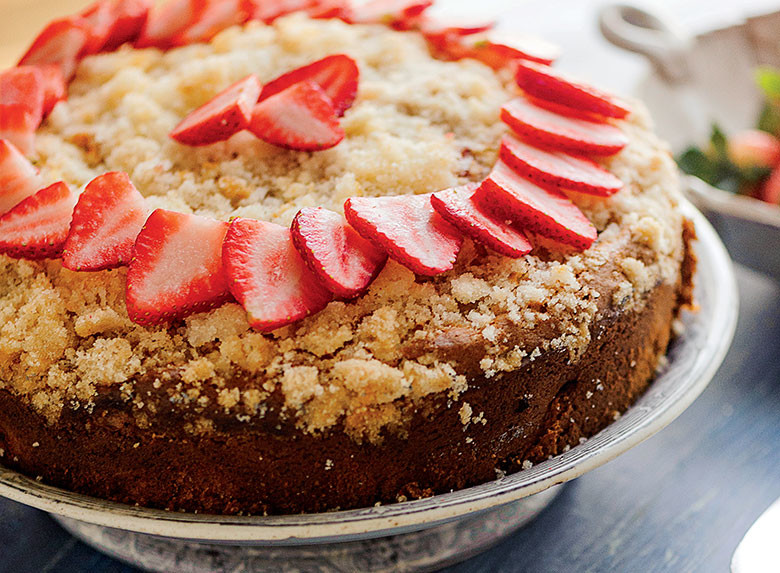 Stawberry Rhubarb Coffee Cake