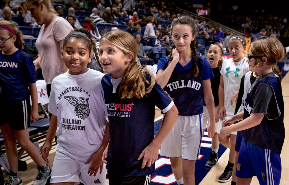 Local youth basketball players