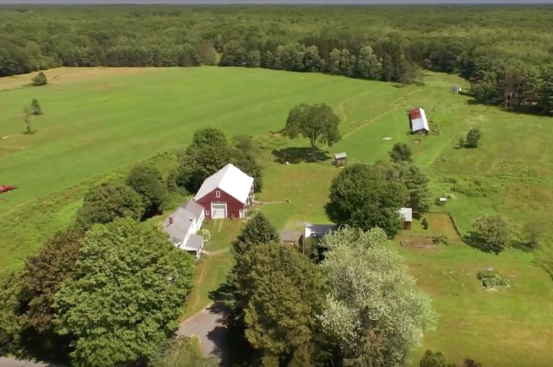 This Kennebunkport, Maine, farmhouse could be yours for a week.