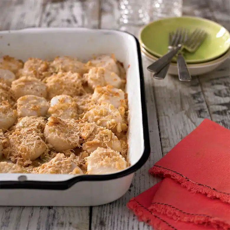 Baked Sea Scallops with Garlic and Vermouth