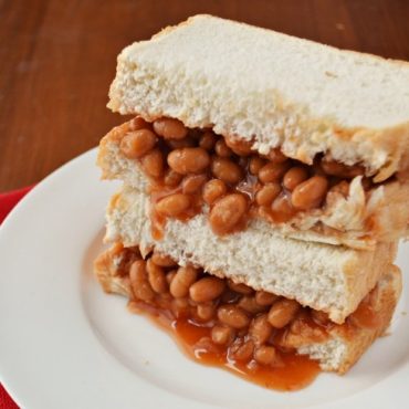 https://newengland.com/wp-content/uploads/baked-bean-sandwich-720x489-370x370.jpg