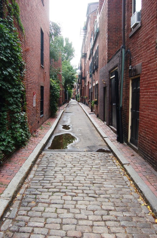 Brick meets cobblestones. 