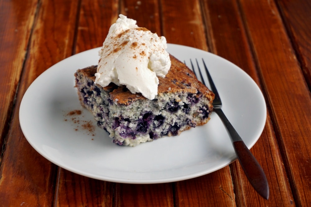 bluberry-buckle-maple-whipped-cream