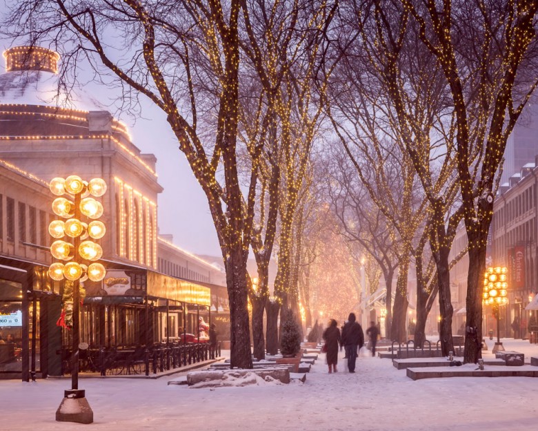 Blink! Faneuil Hall | Boston Christmas Guide