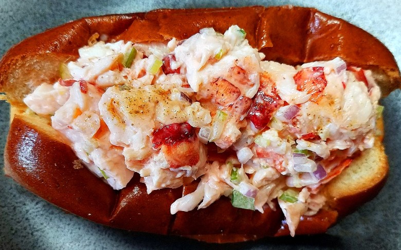 best lobster roll in boston